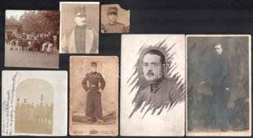 7 db I. világháborús katonákat ábrázoló fotó, vegyes méretben és állapotban