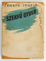 Németh László: Szekfű Gyula. Bp., [1940], Bolyai Akadémia (Jövő-ny.), 143+(1) p. Második kiadás. Kiadói egészvászon-kötés, kissé foltos borítóval, tulajdonosi névbejegyzéssel, belül a lapok jó állapotban. Erősen sérült kiadói papír védőborítóval. A mű első formájában a Magyar Élet nemzetpolitikai szemle 1940. febr.-jún. számában jelent meg. Az első kiadás előjegyzésben fogyott el, a második kiadás dr. Püski Sándor gondozásában jelent meg.