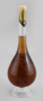1997 Zempléni furmint díszüveges bor, belül fújt üveg vadász figurával Bontatlan palack