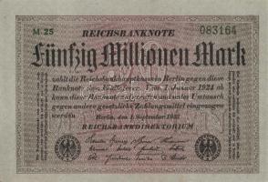 Német Birodalom / Weimari Köztársaság 1923. 50.000.000M (2x) szürke papíron, közeli sorszámokkal T:I...