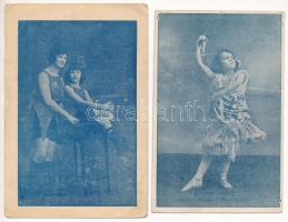 4 db régi cirkuszi képeslap akrobatákkal / 4 pre-1945 postcards of circus acrobats