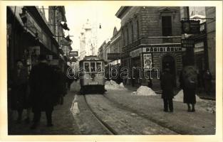 Pécs, utca, villamos, Menetjegy iroda, Párisi áruház, Meinl Gyula R.T., Köztisztviselők szövetkezete. photo (fl)