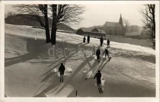 1933 Wintersportplatz Puchenstuben, Hotel Burger / skiers, skiing, winter sport