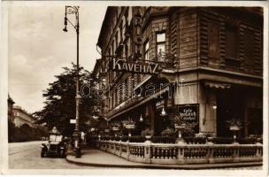 Budapest VIII. Spolarich kávéház terasza, Farkas Jenő muzsikál, hideg buffet, autó. József körút 37-39. (EK)