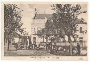 Nagysurány, Velké Surany; Zidovsky kostol / zsinagóga / synagogue (ázott sarok / wet corner)