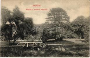 1912 Kisjenő, Kis-Jenő, Chisineu-Cris; Uradalmi sétány. Messzer Lipót kiadása / royal park, promenade