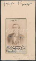 1904 Jósa András (1834-1918) régész, orvos és antropológus autográf dedikációjával ellátott vizitkártya fotója. Sérült, lapra ragasztva