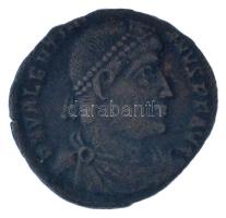Római Birodalom / Siscia / I. Valentinianus 364-367. AE3 (2,33g) T:XF Roman Empire / Siscia / Valentinianus I 364-367. AE3 DN VALENTINI-ANVS PF AVG / SECVRITAS-REIPVBLICAE - dot - ASISC (2,33g) C:XF