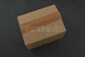 Kb.300 db MODERN motívum képeslap: üdvözlőlapok dobozban / Cca. 300 modern motive postcards: greetin...