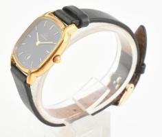 Marvin női kvarc karóra. Elem nélkül, kopott bőr szíjjal.25x24 mm