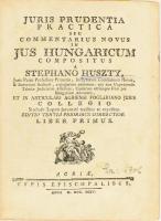 [Huszty István (1710-1772)] Stephano Huszty: Jurisprudentia practica seu commentarius novus in jus Hungaricum. Compositus a - -. I-III. kötet. (Gyakorlati jogtudomány I-III.) [Egykötetben.] Agriae, 1794, Typis Episcopalibus, 2+354+2 p. + 1 (kihajtható tábla) t.; 492+2;133+146 p. Latin nyelven. Korabeli aranyozott gerincű egészbőr-kötésben, a gerincen aranyozott címfeliratú címkével, kopott borítóval, a gerinc tetején hiánnyal.