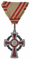 1914. "A Vörös Kereszt II. Osztályú Díszjelvénye hadidíszítménnyel" jelzett, zománcozott A...