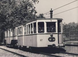 Nagyméretű fekete-fehér fénykép a budapesti földalattiról (28 x 21cm)