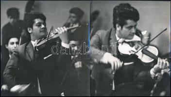 1965 Hegedűművész előadás közben, 3 db sajtófotó, a hátoldalon feliratozott, pecséttel jelzett, 17x15,5 cm