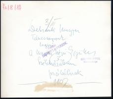 1973 Detroiti magyar tánccsoport próbája, 2 db sajtófotó, a hátoldalon feliratozott, pecséttel jelze...