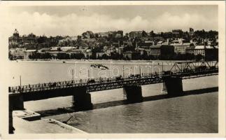 Budapest Kossuth híd, Művészeti alkotások, hajó