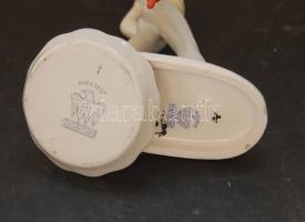 Aquincum jelzéssel ellátott kis porcelán tálka illetve leányka 14cm-es magassággal