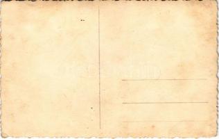 1939 Orsova, Török (?) katonák lovon, utcakép, Francisc Harter üzlete / Turkish (?) cavalry soldiers...