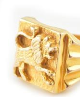 Arany (Au/9k) oroszlános gyűrű, jelzés nélkül, m: 58 cm, nettó: 8,2g