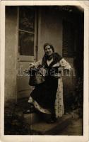 1932 Erdélyi folklór, népviselet / Transylvanian folklore. photo (EK)