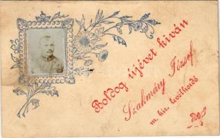 Boldog új évet kíván Szakmáry József m. kir. katonai levélhordó / New Year greeting of a Hunagrian military messenger soldier. photo (non PC) (fl)