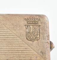 Kunhegyesi bárói címeres ezüst (Ag) cigarettatárca, öngyújtóval jelzett 71 g 6x4 cm