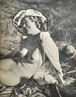 cca 1935 Sex Appeal és Mon Paris mes amours háború előtti erotikus képes magazin 4 száma, jó állapot...