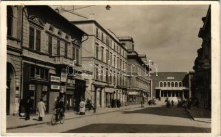 1943 Szabadka, Subotica; Kossuth Lajos utca, Szende Oszkár, Gergich Antal, Teri és Józsi üzlete, Tungsram Krypton, Orion Service / street view, shops (fl)