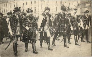 1917 IV. Károly király koronázása. Képviselők csoportja