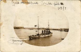 1913 Osztrák-Magyar Haditengerészet gyorscirkálója Polába fut be / SM Kleiner Kreuzer K.u.K. Kriegsmarine / Austro-Hungarian Navy, light cruiser. photo (fl)