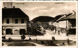 1943 Székelyudvarhely, Odorheiu Secuiesc; Kossuth utca, automobil / street view, automobile. Kováts István photo