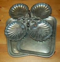 2db alpakka tálca (27 x 22cm) és 1db fémtálca négy kagyló elrendezéssel és fogantyúval (28 x 28cm)