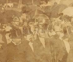 1890 A pécsi vízvezeték felavatása I. Ferenc József császár és király jelenlétében, résztvevők közöt...