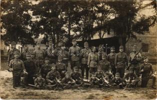 Első világháborús magyar katonák gépfegyverekkel / WWI Hungarian soldiers with machine guns. military photo (EK)