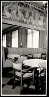 Az Országház kávéház belső terei, 7 db fotó, részben kartonra ragasztva, felületi törésnyomokkal, 12...