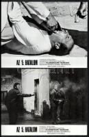 cca 1989 előtt készült ,,Az 5. hatalom című olasz film jelenetei és szereplői, 16 db vintage produkciós filmfotó ezüst zselatinos fotópapíron, a használatból eredő (esetleges) kisebb hibákkal, 18x24 cm