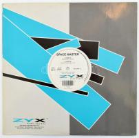 Space Master - Step On. Vinyl, 12, 33 1/3 RPM, ZYX Music, Németország, 1994. VG, a borító sérült.