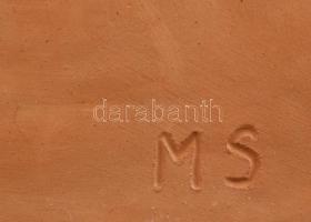 Majoros Sarolta: Madonna. Fali kerámia, jelzett, hibátlan, 15,5x11,5 cm