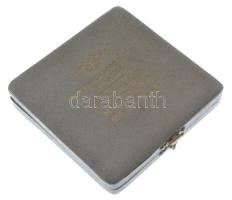 Ausztria ~1915. "Mária Terézia / Mária Terézia-emlékmű" bronz emlékérem, "Kriegsfürso...