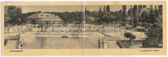 1959 Hajdúszoboszló, A gyógyfürdő látképe. 2-részes kinyitható panorámalap (EK)