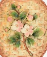 Nagy méretű majolika tál. Plasztikus, virág díszítéssel. Jelzett, kézzel festett, hibátlan. XIX. sz....