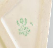 Hollóházi térdelő akt. Kézzel festett, jelzett, hibátlan, m: 30 cm