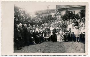 1934 Kolozsvár, Cluj; harangszentelés a kerekdombi kápolnánál, P. Ábrahám Miklós s. lelkész / bell consecration of the Dambul Rotund chapel. photo