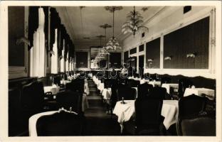 Budapest V. Dunakorzó, Café Negresco kávéház, belső