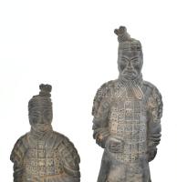 XX. sz.,Terrakotta hadsereg 4 darabos másolat szett, harcosok és lovak, kis kopottsággal m: 17 cm
