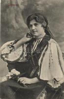 Folkwear from Szelestye, Transylvania (Rb)