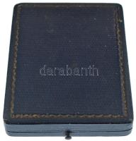 1929. Bronz sport emlékplakett, hátoldalon "Tápiósüly III. díj 1929. IX. 4" véséssel, nem ...