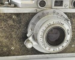 Rotkij fényképezőgép, bőr tokban, sérülésekkel