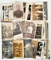 cca 1910-40 Portrék, csoportképek, össz. 36 db fotólap, részben hátoldalán feliratozott és/vagy pecséttel jelzett, részben magyar, részben osztrák műtermekből és helyszínekről, érdekes, átnézésre érdemes anyag, részben sérült, 9x15 cm