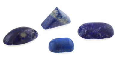 4 db lapis lazuli, háromszög alakú ill. kaboson csiszolások, 27,97 cts